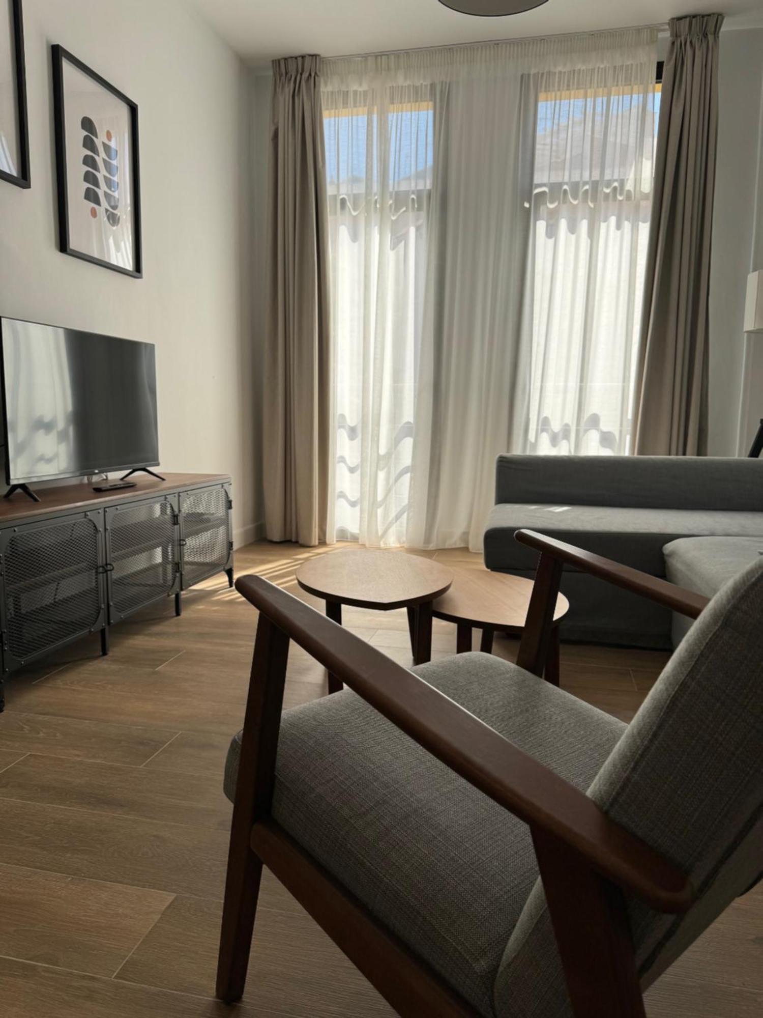 Plaza Victoria Apartments Малага Экстерьер фото