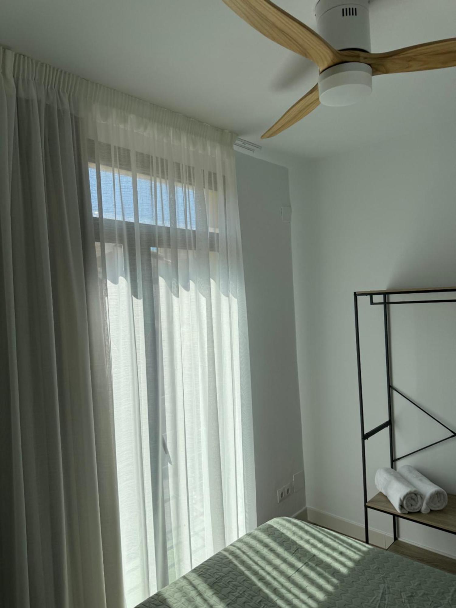 Plaza Victoria Apartments Малага Экстерьер фото