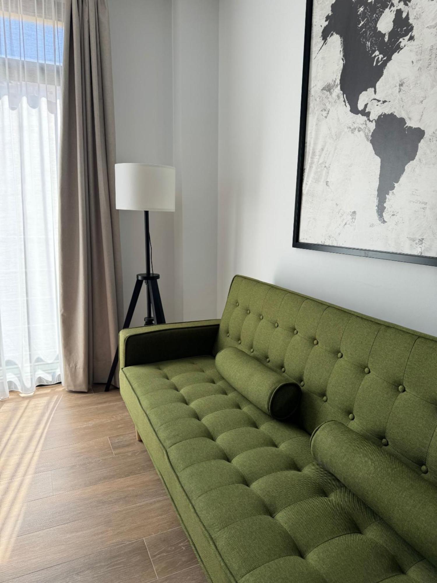 Plaza Victoria Apartments Малага Экстерьер фото